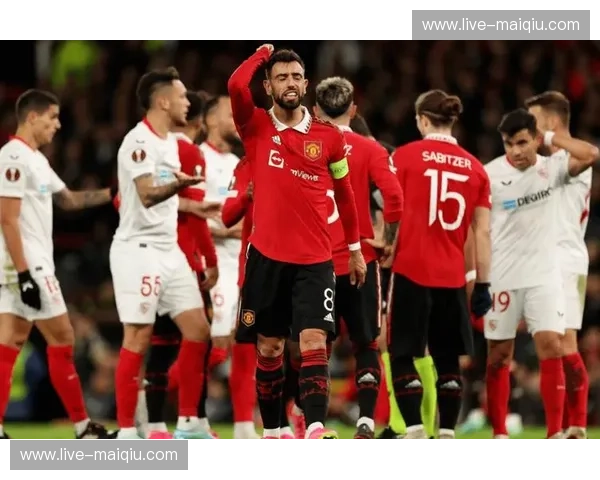 梦剧场的红影与梅斯塔利亚的蝠翼：曼联vs巴伦西亚，跨越时代的欧战史诗